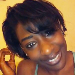 Meet your Posher, Keisha