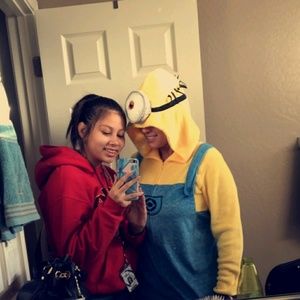 Meet your Posher, Icela