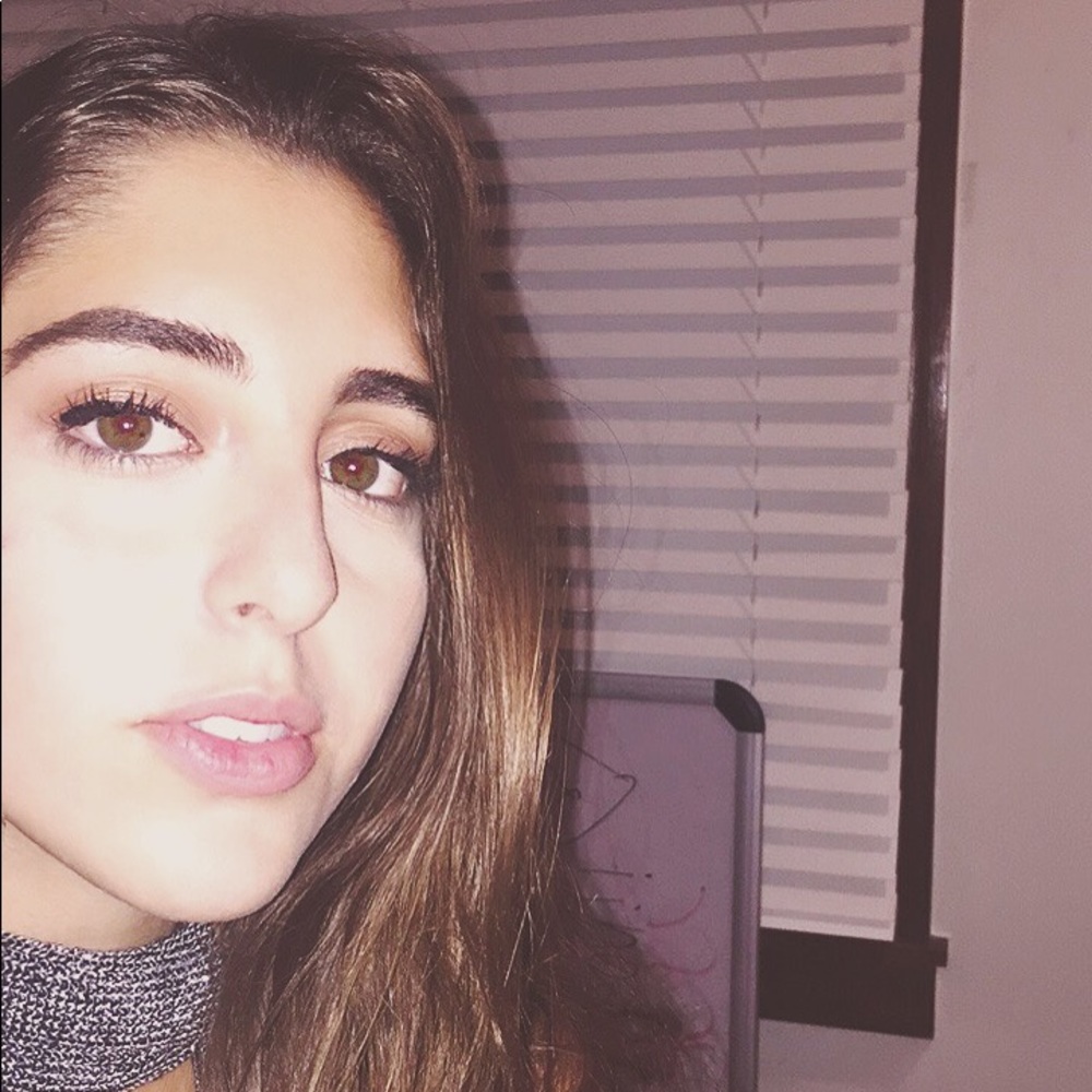 Meet your Posher, Nazan