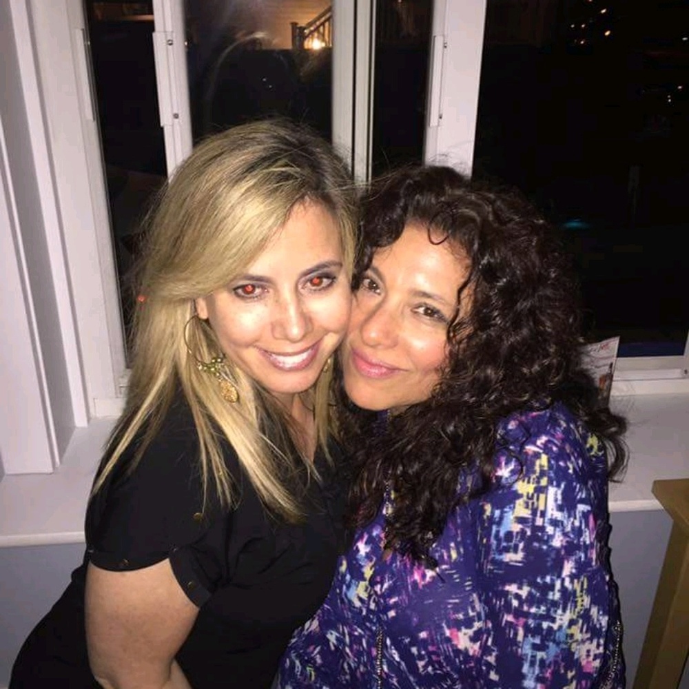 Meet your Posher, Deneane