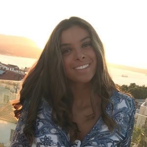 Meet your Posher, Aana