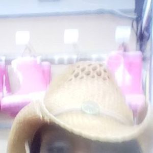 Meet your Posher, Vonetta