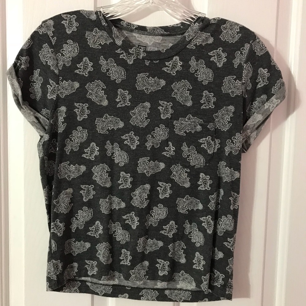 PacSun cropped T-shirt