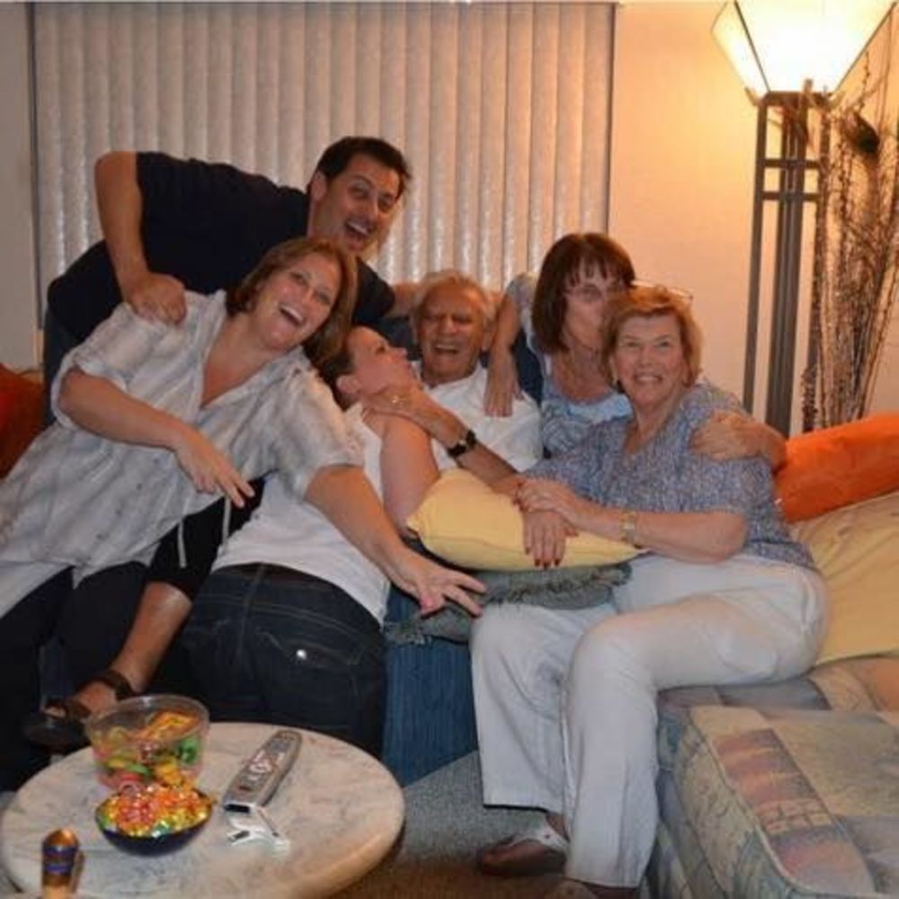 Meet your Posher, Stuart