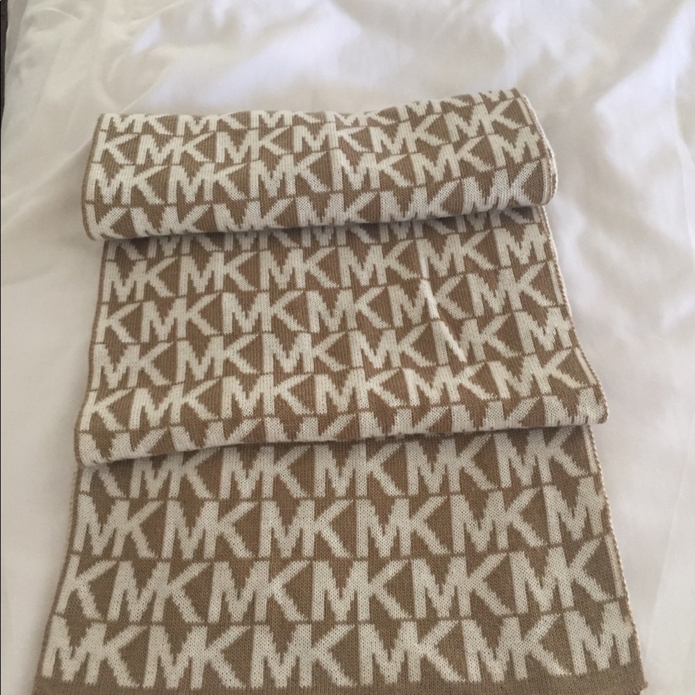 Michael Kors signature scarf.
