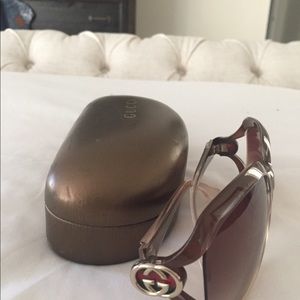 Gucci sun glasses