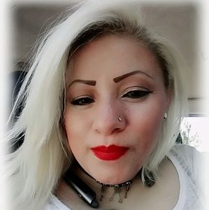 Meet your Posher, Maria a