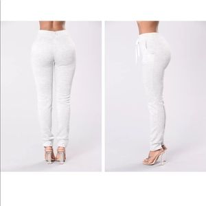 Fashion Nova Hogger Jogger - Heather Gray