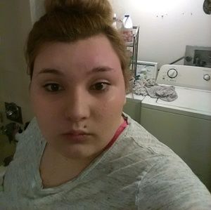 Meet your Posher, Hailey