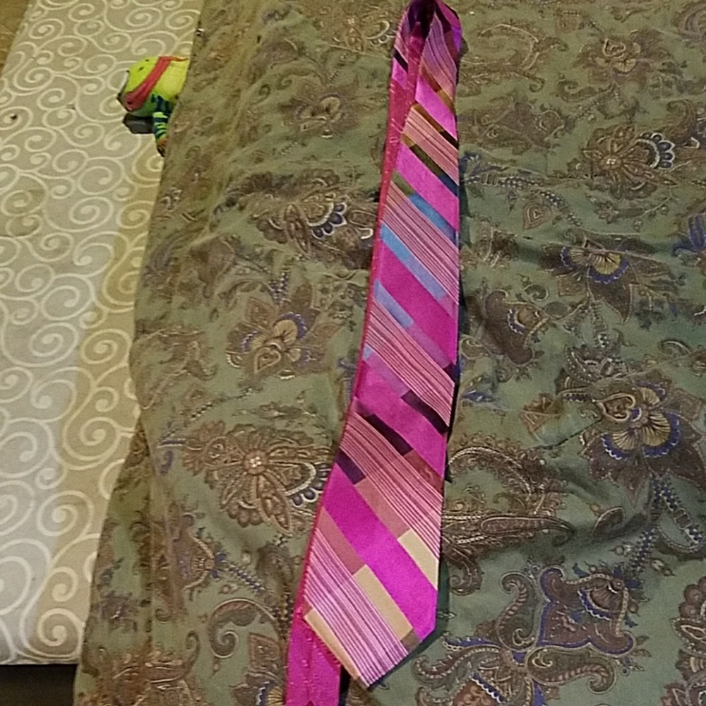 Robert Graham tie