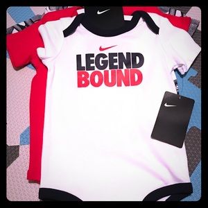 Nike onesie set size 9 months