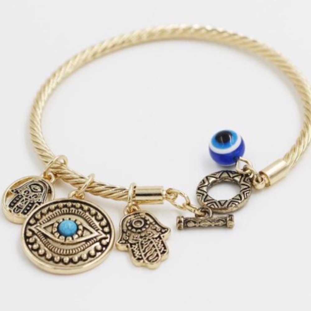 Evil Eye Hamsa Bracelet - Charm Fashion Jewelry - Picture 3 of 5