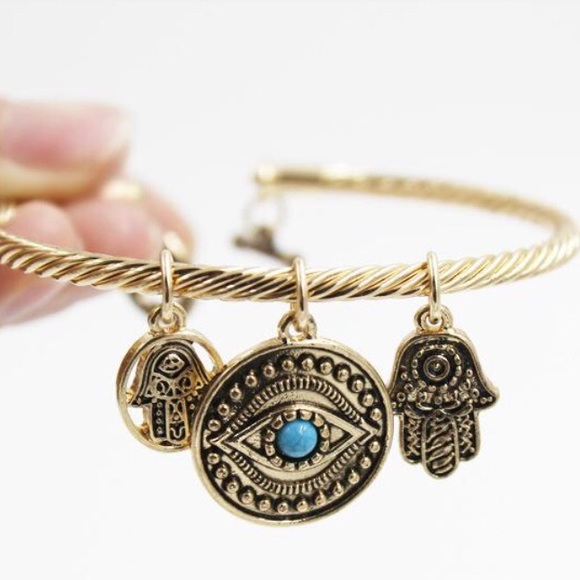 Evil Eye Hamsa Bracelet - Charm Fashion Jewelry - Picture 2 of 5