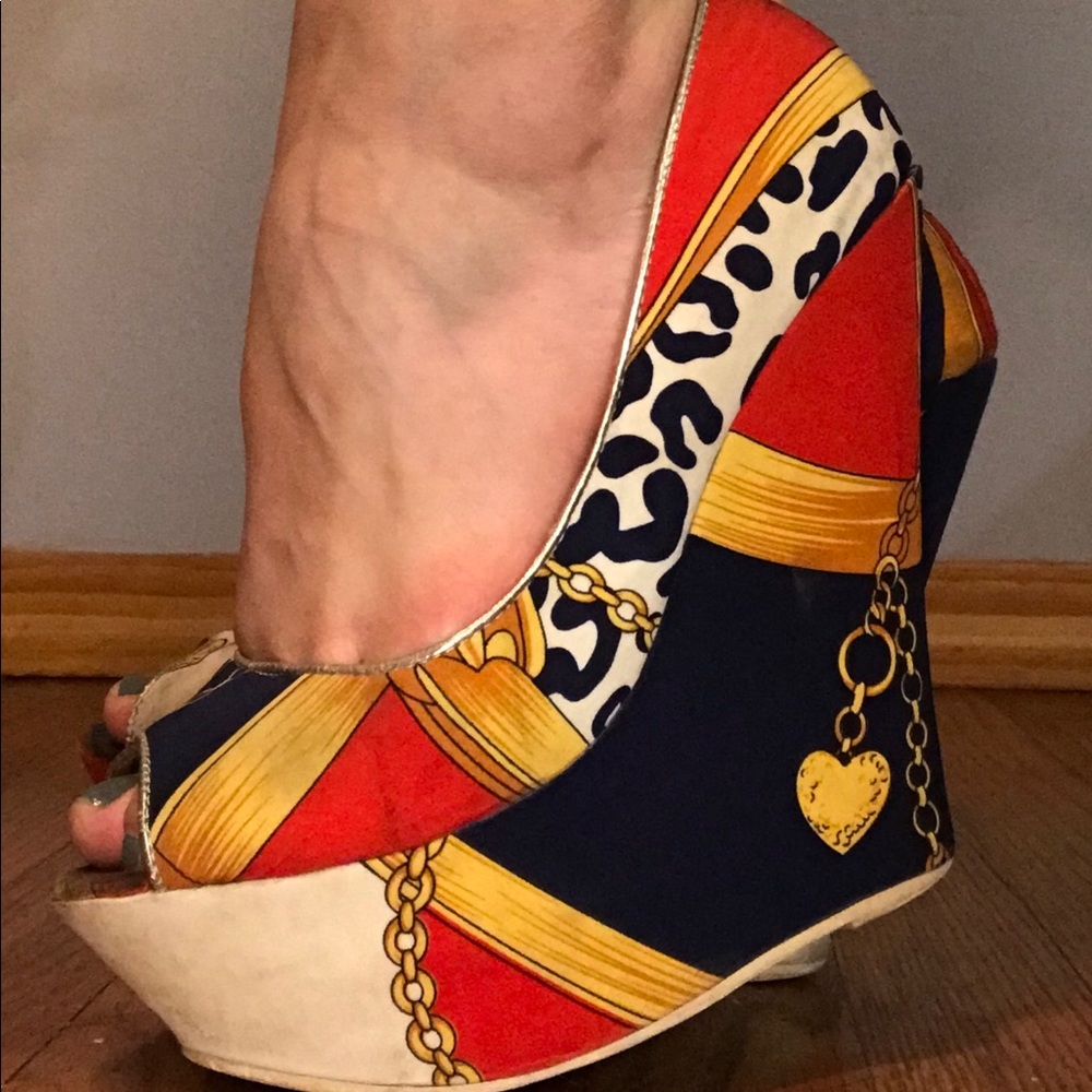 Bucco Capesi made in Italy wedges