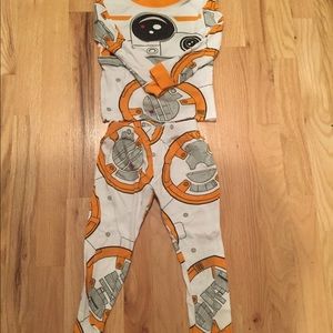 Size 4T Disney BB8 Pajamas