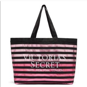 NWT Victoria Secret Weekender Bag