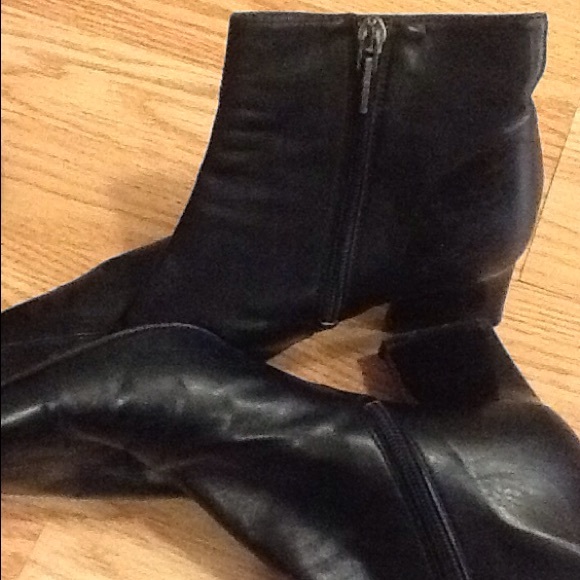 GUCCI-MARC JACOBS-ANNE KLEIN-Hip Mom Lot - Picture 5 of 8