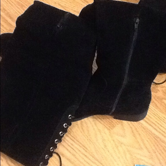 GUCCI-MARC JACOBS-ANNE KLEIN-Hip Mom Lot - Picture 8 of 8