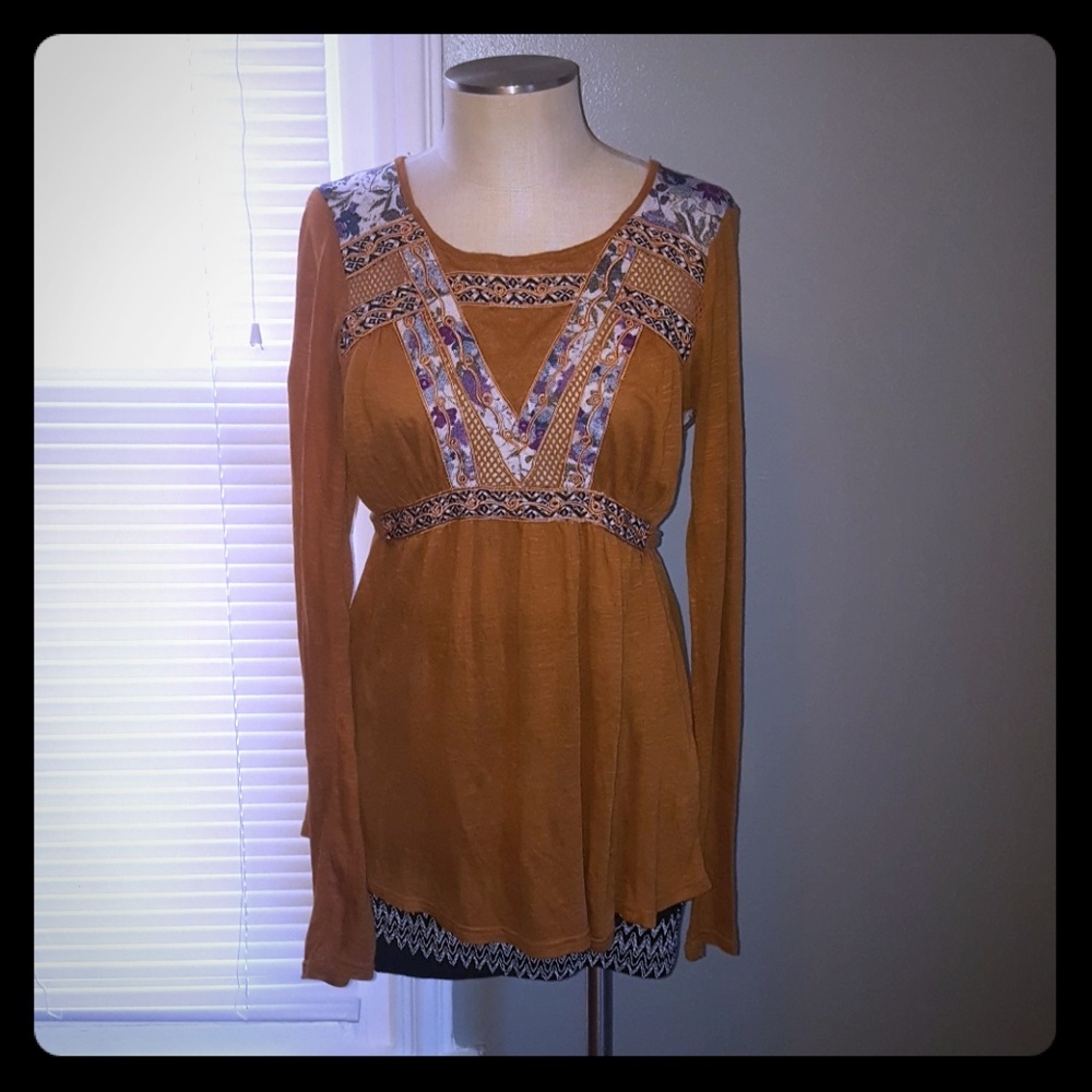 Gimmicks by BKE Buckle Boho Hippie Blouse