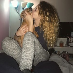 Meet your Posher, Alyssa