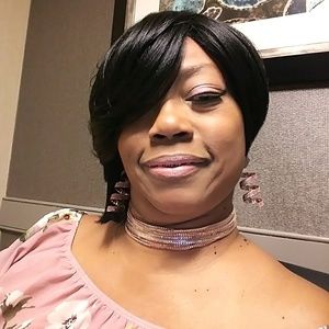 Meet your Posher, Alisia