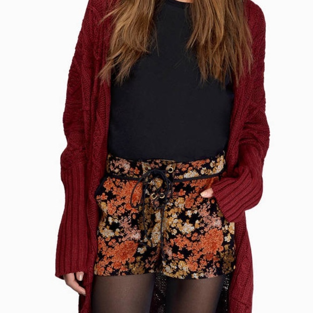 Tobi Autumn Shorts