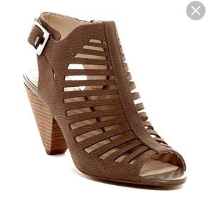 Vince camuto sz 10
