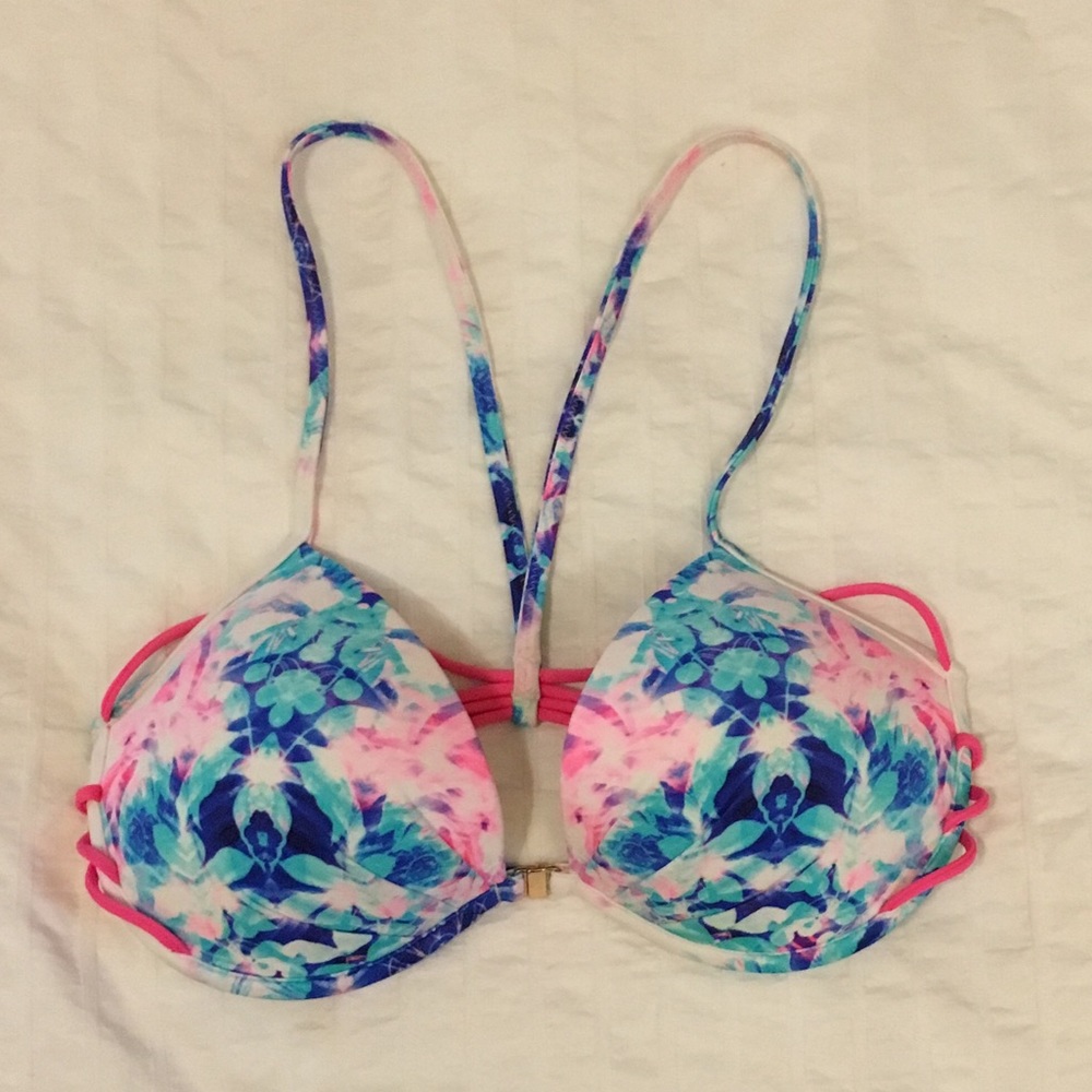 Victoria’s Secret bathing suit top - 34C
