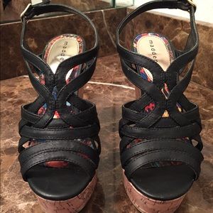 MADDEN GIRL BLACK PLATFORM WEDGE SANDALS SIZE 5