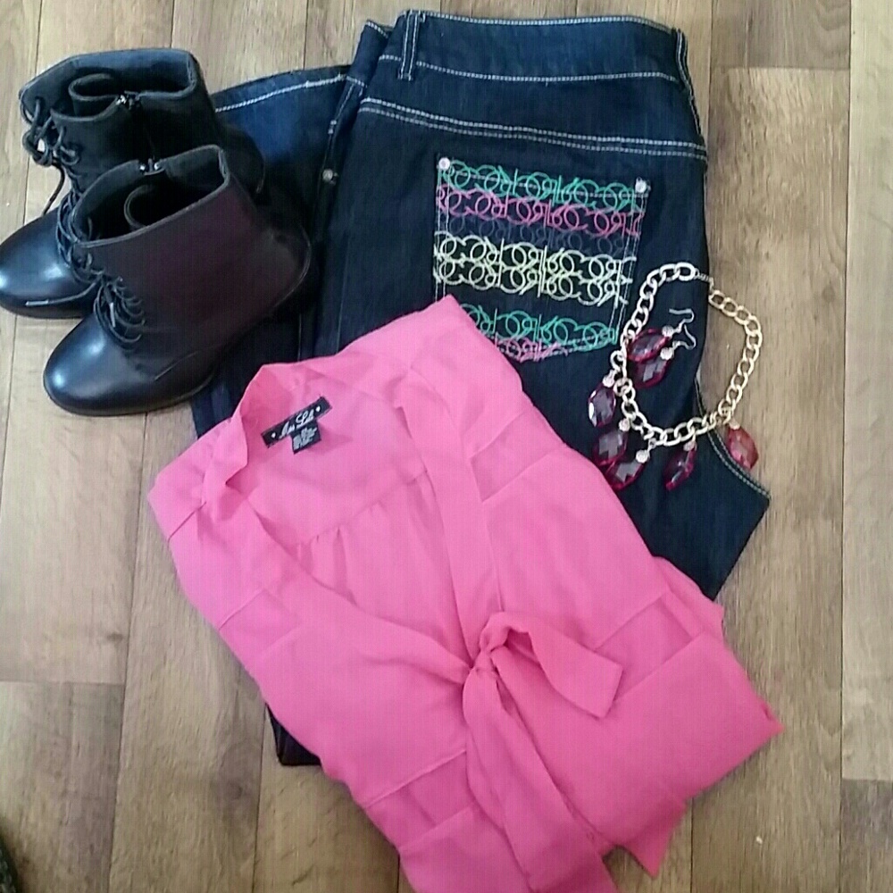 Rocawear jeans size 22 top size 2x with top