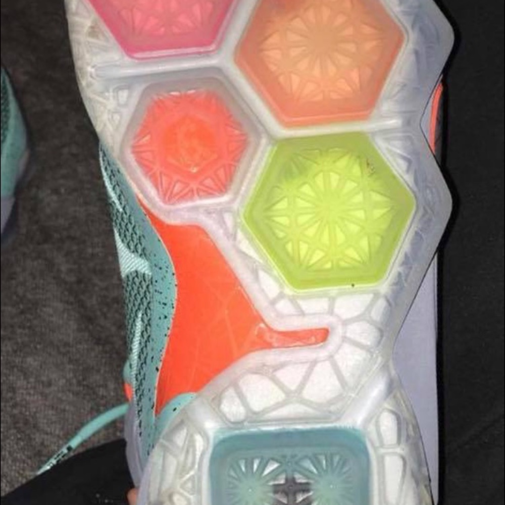 Lebron 12s - Picture 4 of 5
