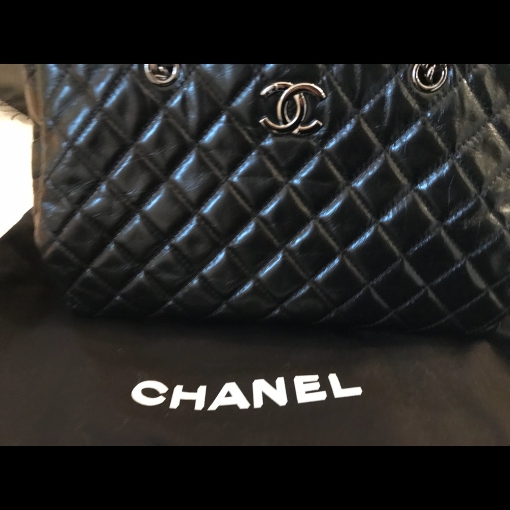 Chanel - Picture 4 of 5