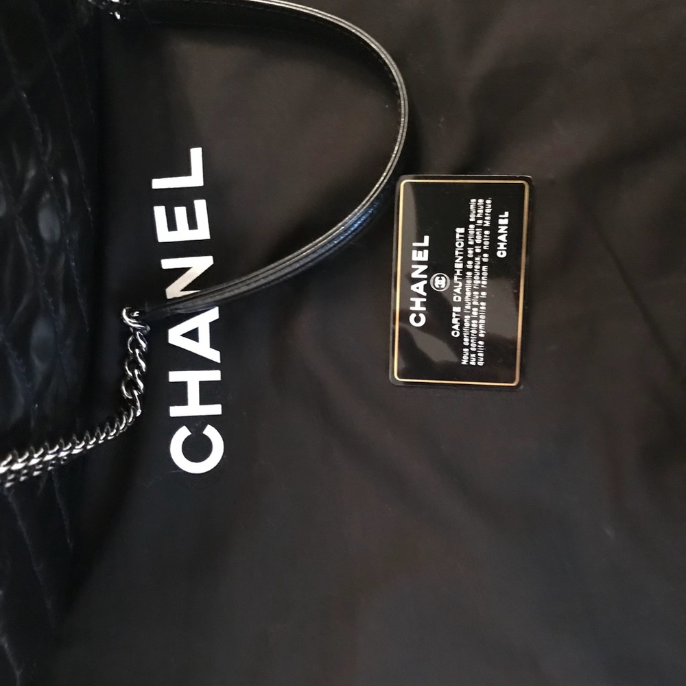 Chanel - Picture 5 of 5