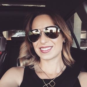 Meet your Posher, Casey