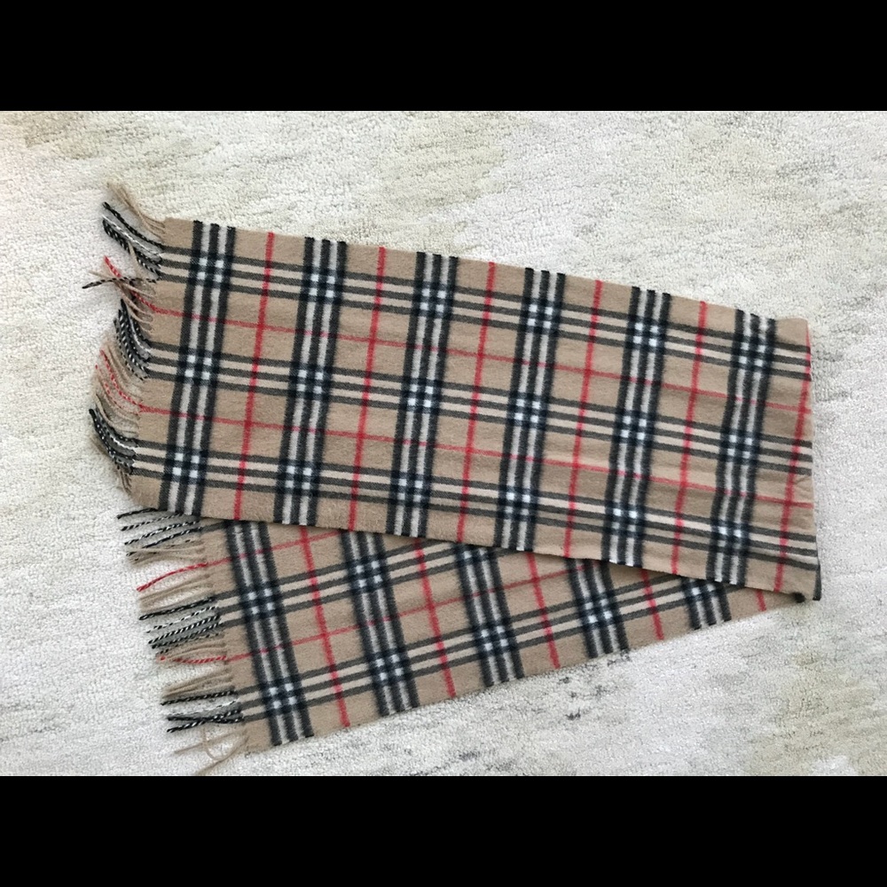 Burberry cashmere signature plaid scarf