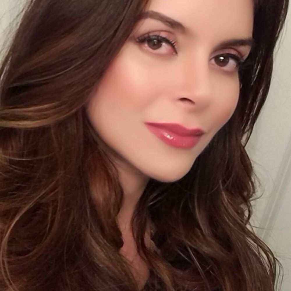 Meet your Posher, Adriana