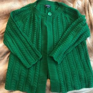 Beautiful emerald green cable knit sweater