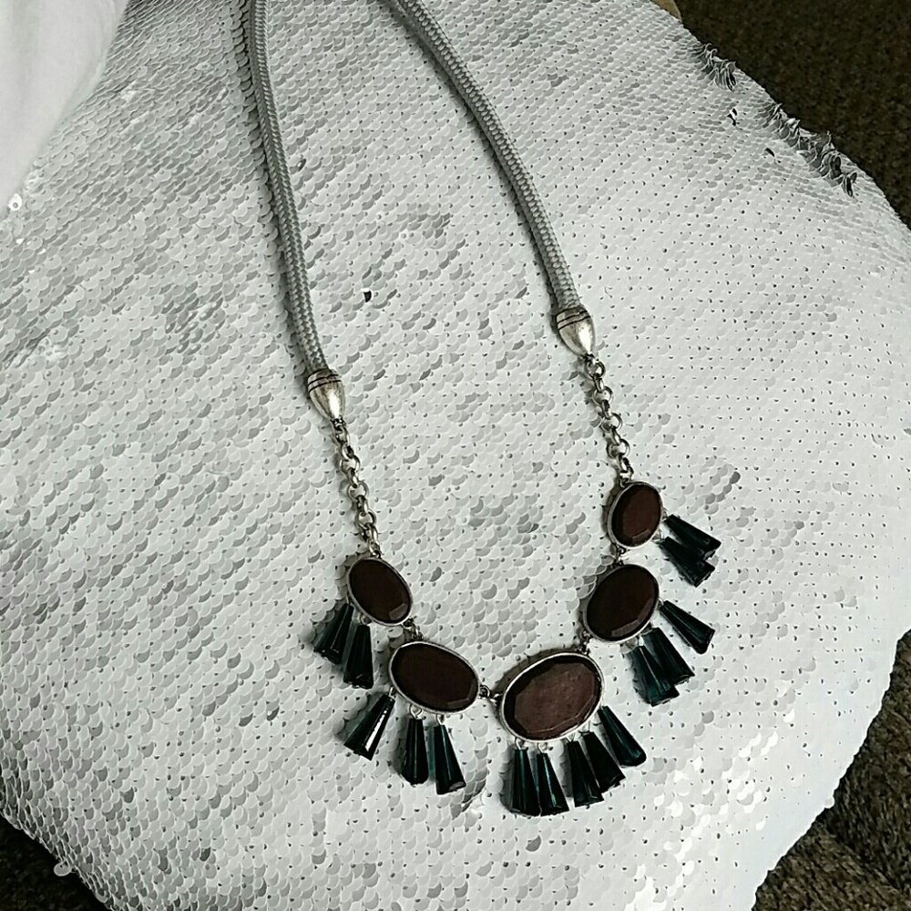 Adjustable necklace
