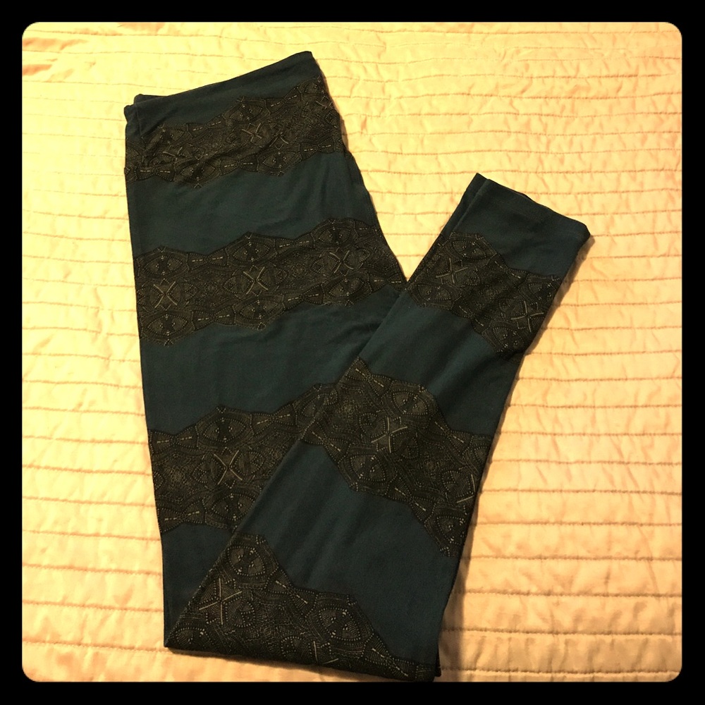 Favorite pair of LLR leggings TC make offer TEAL