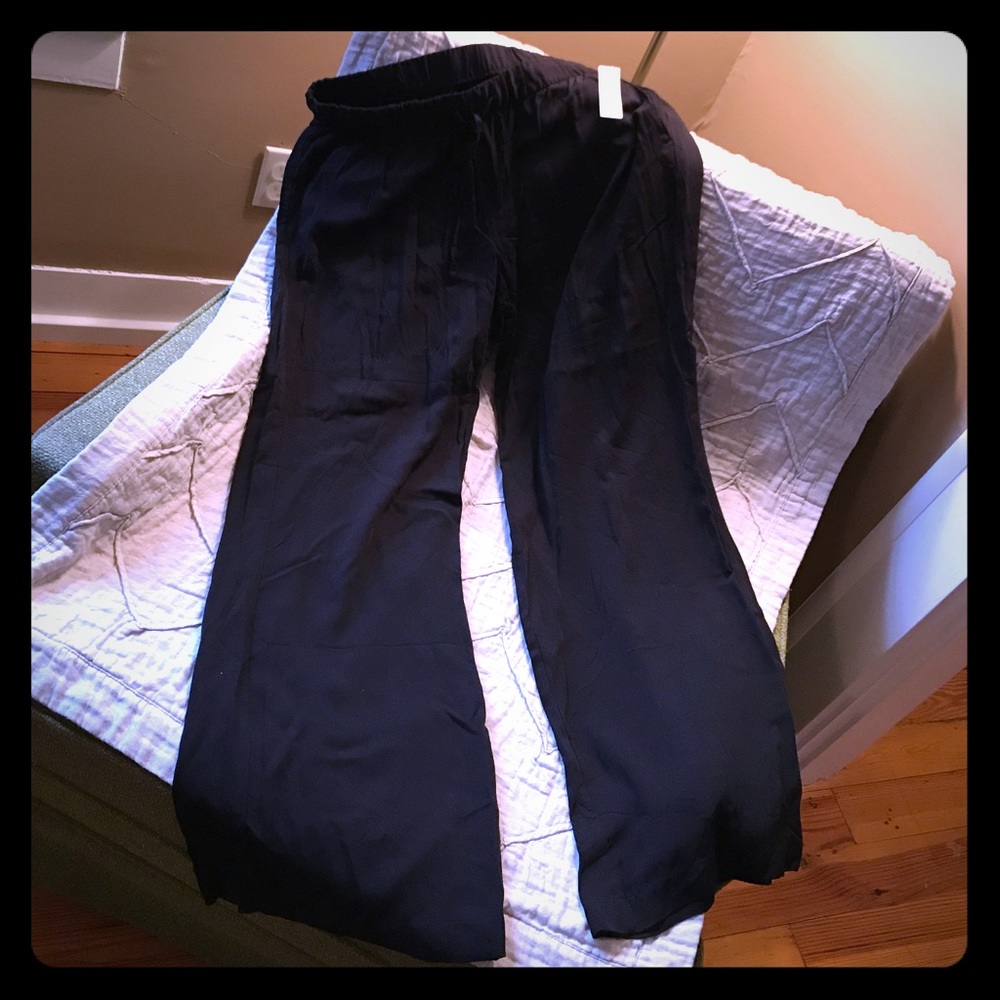 Old Navy Black Drapey Pants — NWT
