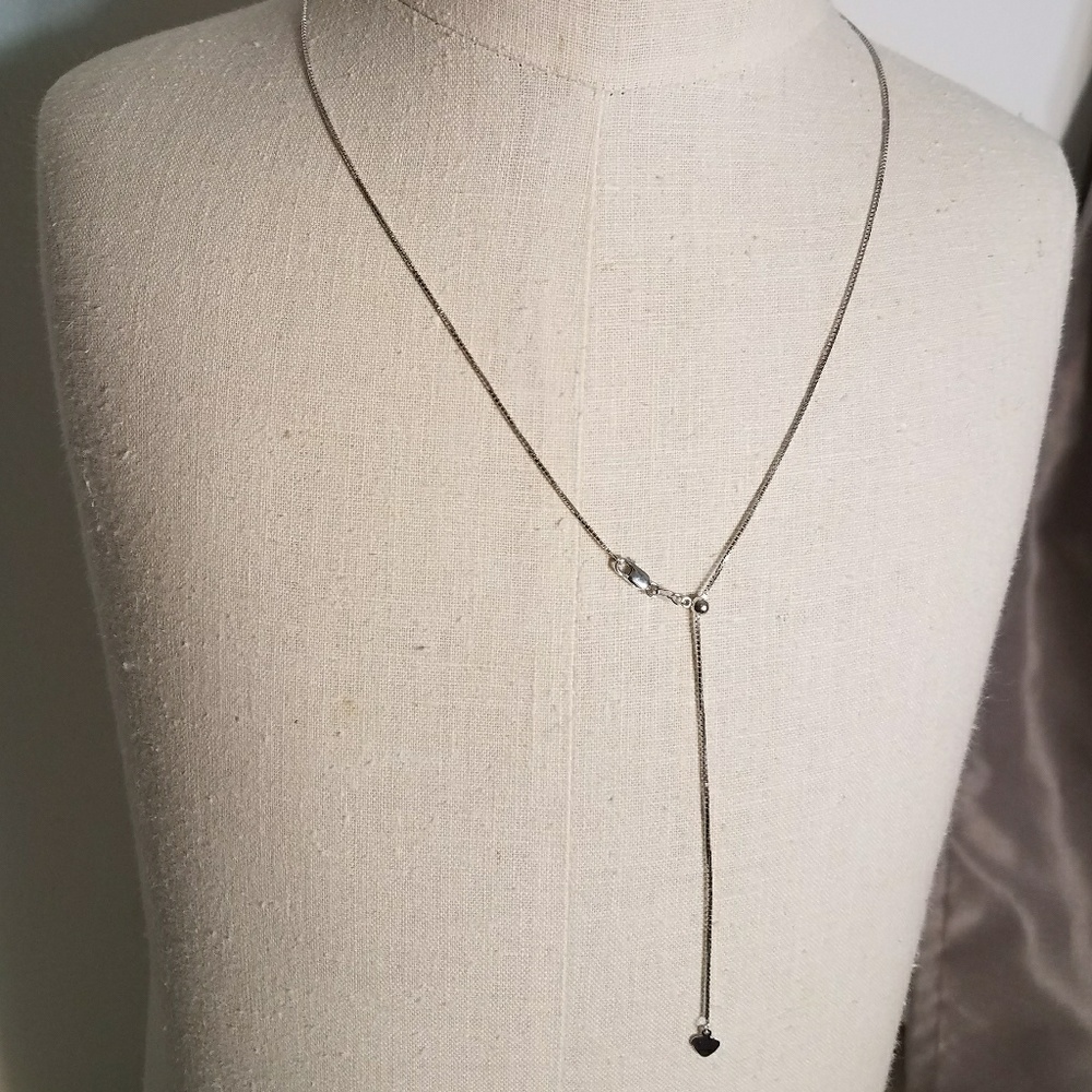 14k white gold box type 22inc necklace.