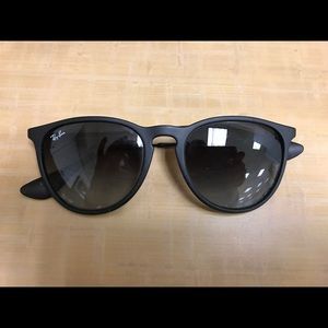 Womens Black Ray-Bans