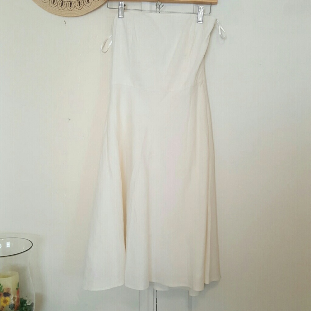 White linen strapless dress