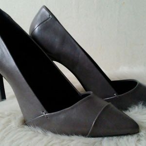 H by Halston Lillian Pumps - Grey