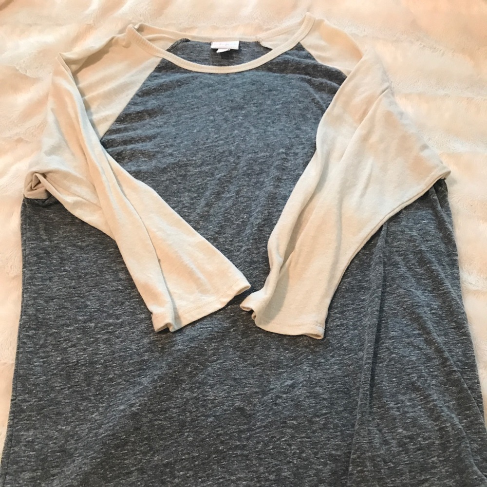 Lularoe Randy tee