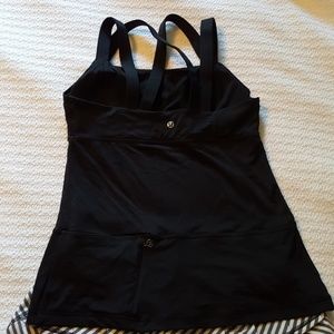Lululemon tank with built in bra