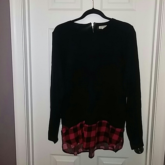 Chocolate Sweaters - NWOT Mixed media navy and red sweater