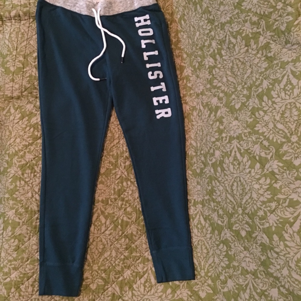 Fleece Hollister Leggings (NEW)