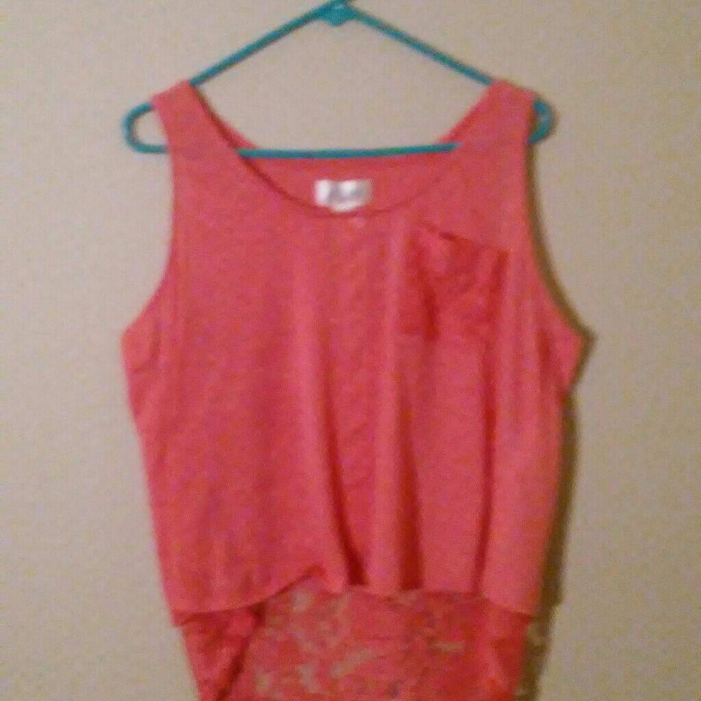 Pink tank top