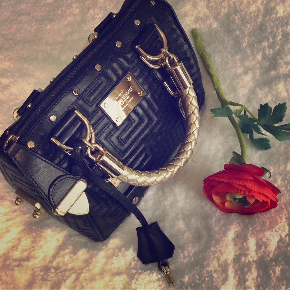 Authentic📝 VERSACE🌹